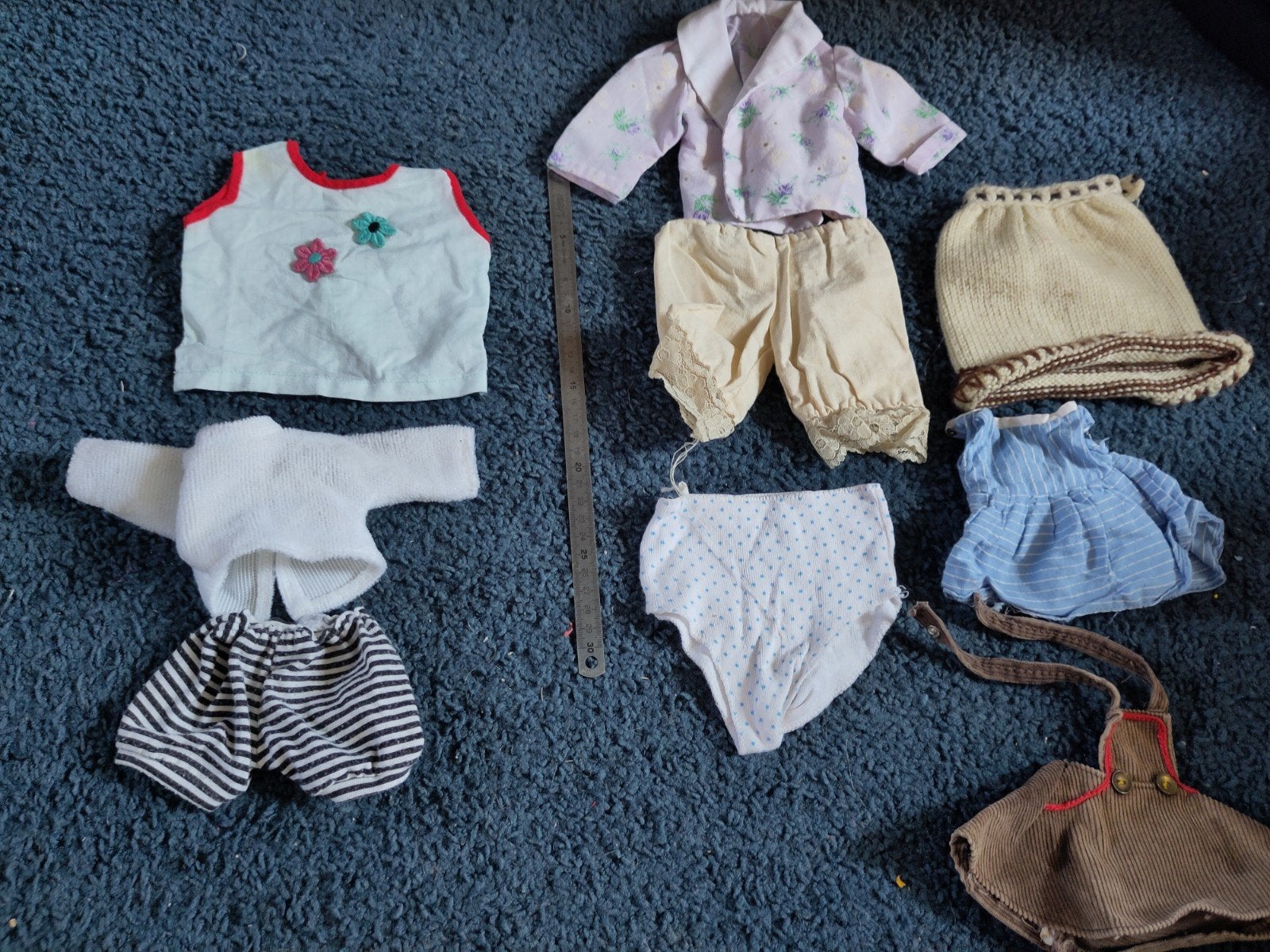Diverse poppenkleertjes in verschillende maten, Kinderen en Baby's, Speelgoed | Poppen, Ophalen of Verzenden, Gebruikt, Overige typen