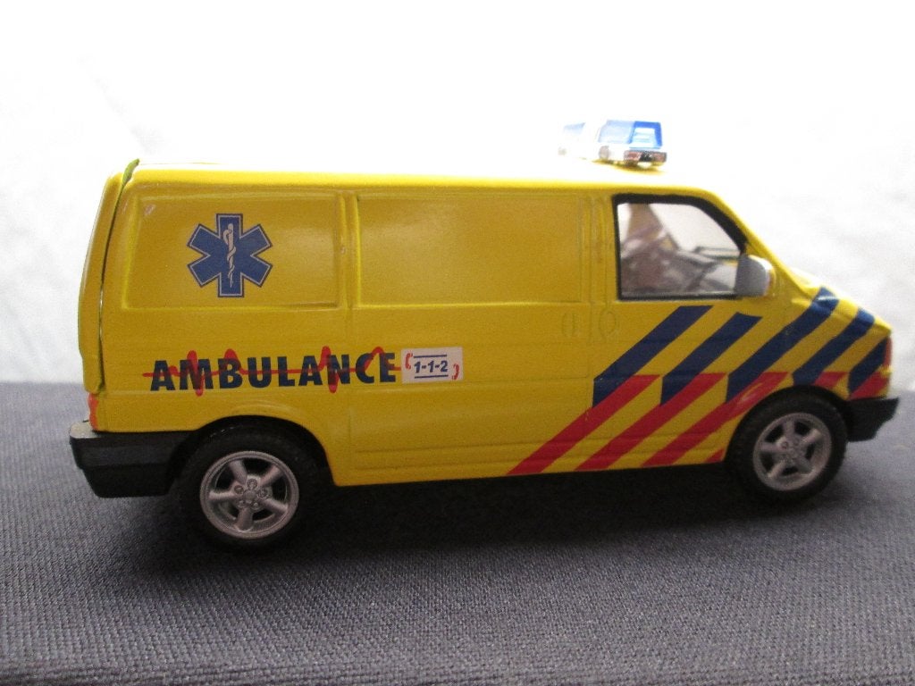 volkswagen ambulance busje, Ophalen of Verzenden, Zo goed als nieuw, Auto, Overige merken