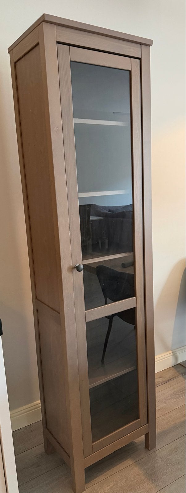 Houten vitrinekast met glazen deur, BUFFETKAST, Ophalen, Minder dan 50 cm, Gebruikt, Minder dan 25 cm