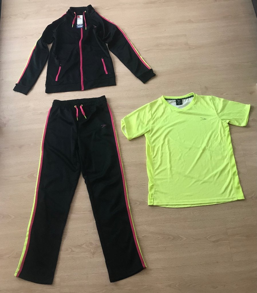 Sportpakket: sportkleding + sportschoenen, Kinderen en Baby's, Kinderkleding | Maat 164, Ophalen, Zo goed als nieuw, Meisje, Sport- of Zwemkleding