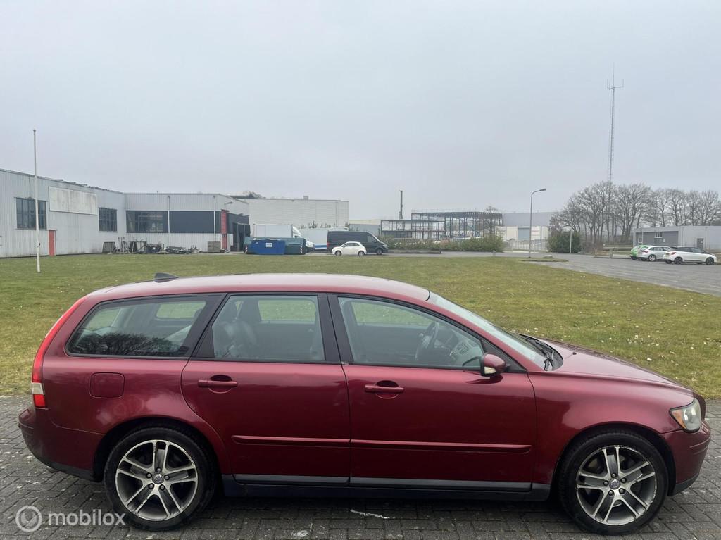 Volvo V50 2.5 T5 Summum Automaat / Airco / Leder / Cruise /, Auto's, Volvo, Gebruikt, 2521 cc, Onderhoudsboekje, 220 pk