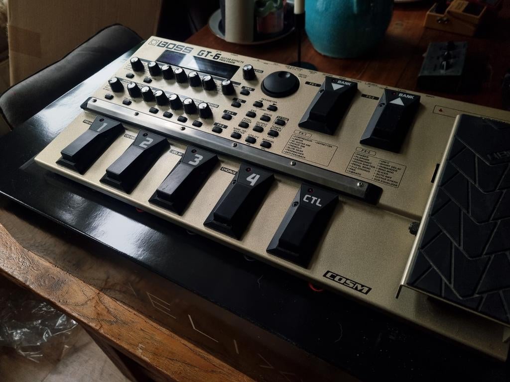 Boss Gt-6 multieffectpedaal, Muziek en Instrumenten, Midi-apparatuur, Ophalen, Gebruikt