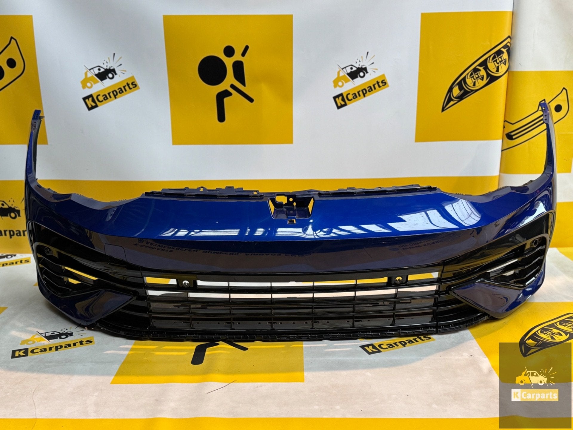 VW GOLF 8R R20 VOORBUMPER 6XPDC LD5K LAPIZ BLUE 5H0807221E, Auto-onderdelen, Gebruikt, Volkswagen AG, Bumper, Berliner Ring 2
38440  Wolfsburg, DE
