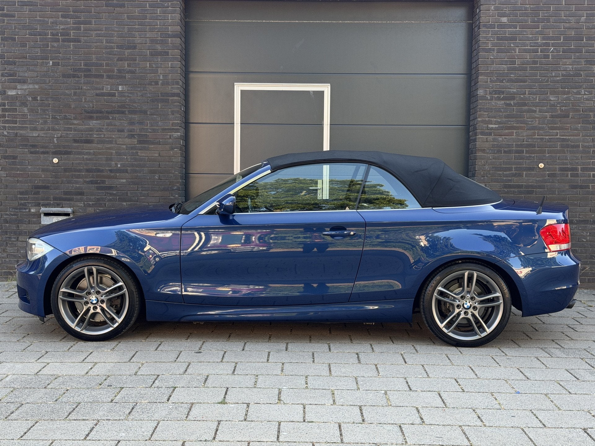 BMW 1 Serie Cabrio 123d High Executive Automaat | M Sport |, Auto's, BMW, Euro 5, Achterwielaandrijving, Zwart, 4 cilinders