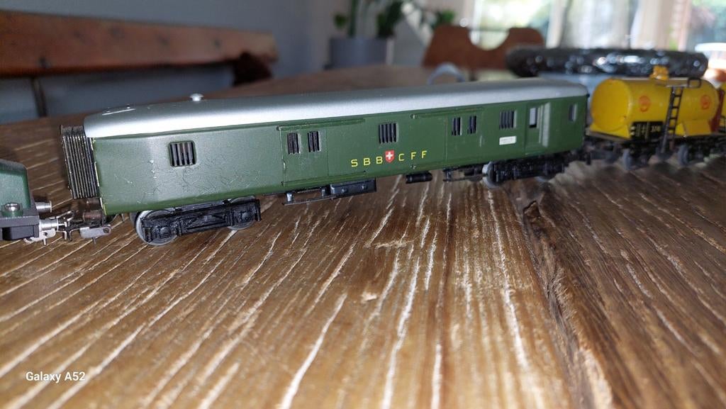 leuke treinset, oud model trein met echt oude wagons, Wisselstroom, Treinset, Ophalen of Verzenden, Zo goed als nieuw