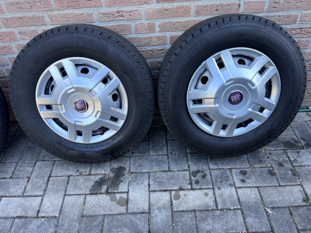 Banden op velgen Fiat Ducato, Auto-onderdelen, Banden en Velgen, Ophalen, 15 inch, Band(en), Zomerbanden