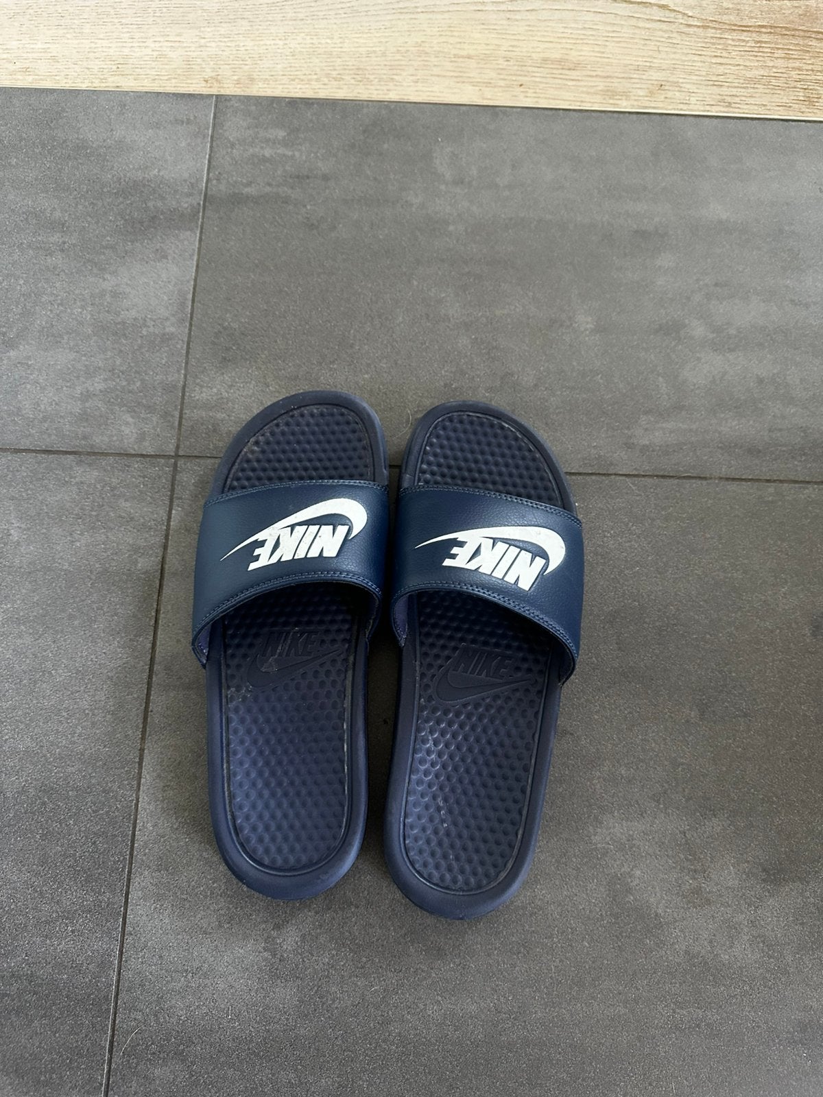 Nike slippers, Ophalen of Verzenden, Overige maten, Blauw