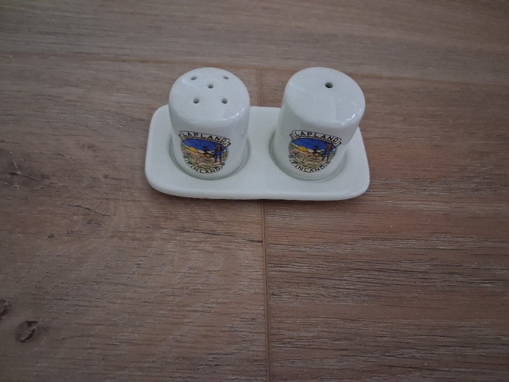 Peper en zoutstelletje uit Lapland, Finland, Verzamelen, Ophalen of Verzenden