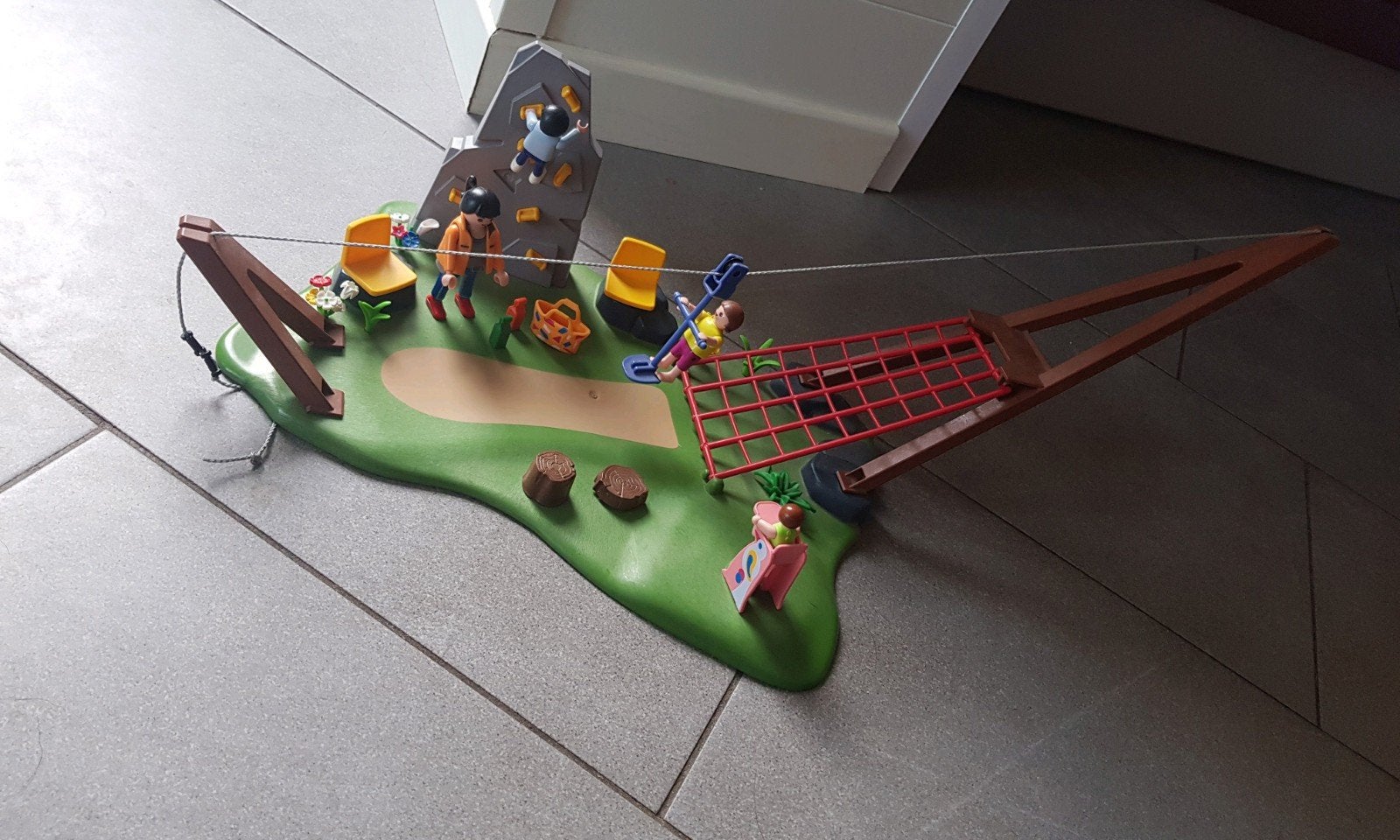 NIEUWE GROTE PLAYMOBIL SPEELTUIN COMPLEET

€ 25,00, Ophalen of Verzenden, Nieuw, Complete set, Overige typen