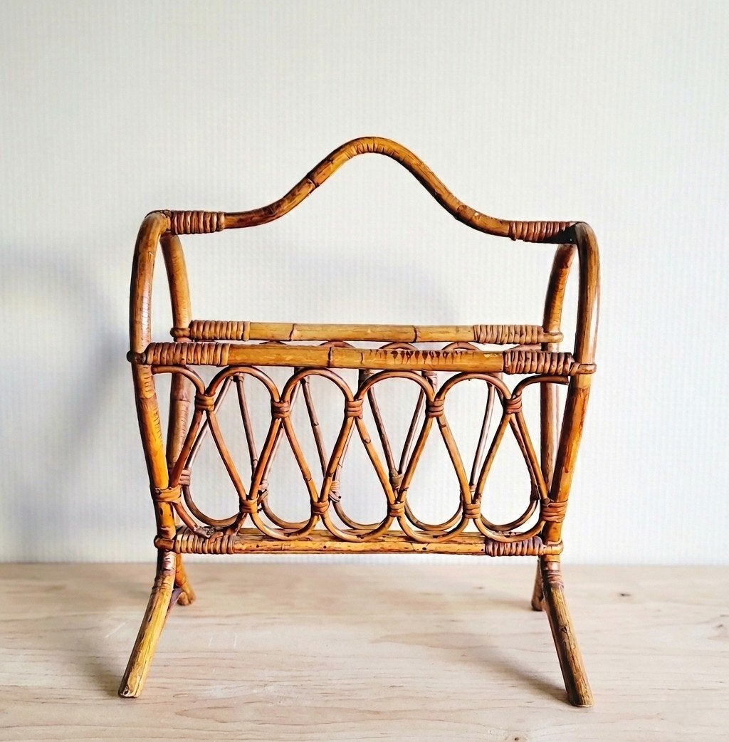 Prachtige vintage licht gekleurde rotan lectuurbak!, Ophalen of Verzenden, Zo goed als nieuw