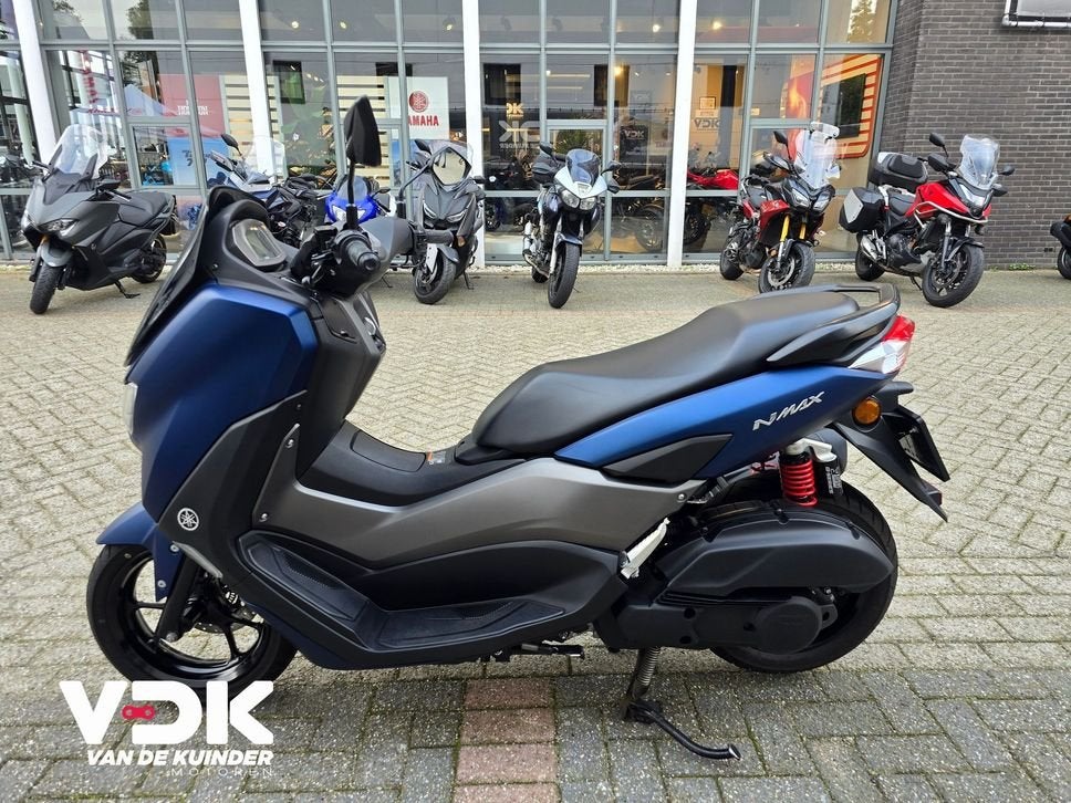 YAMAHA NMAX 125 (bj 2023) 6.889 km, Motoren, Scooter, Bedrijf, Onbekend, 125 cc