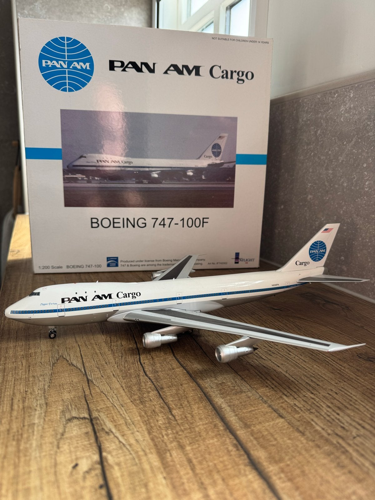 Inflight 1:200 PanAm Boeing 747-100 Cargo in OVP, Overige merken, Ophalen of Verzenden, Zo goed als nieuw, Groter dan 1:32