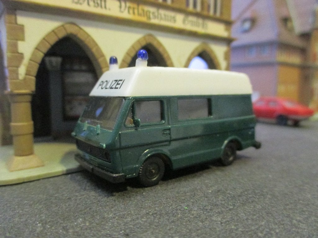 Volkswagen LT 28 DoKa Hochdach - Herpa Polizei / Politie, Hobby en Vrije tijd, Modelauto's | 1:87, Ophalen of Verzenden, Zo goed als nieuw