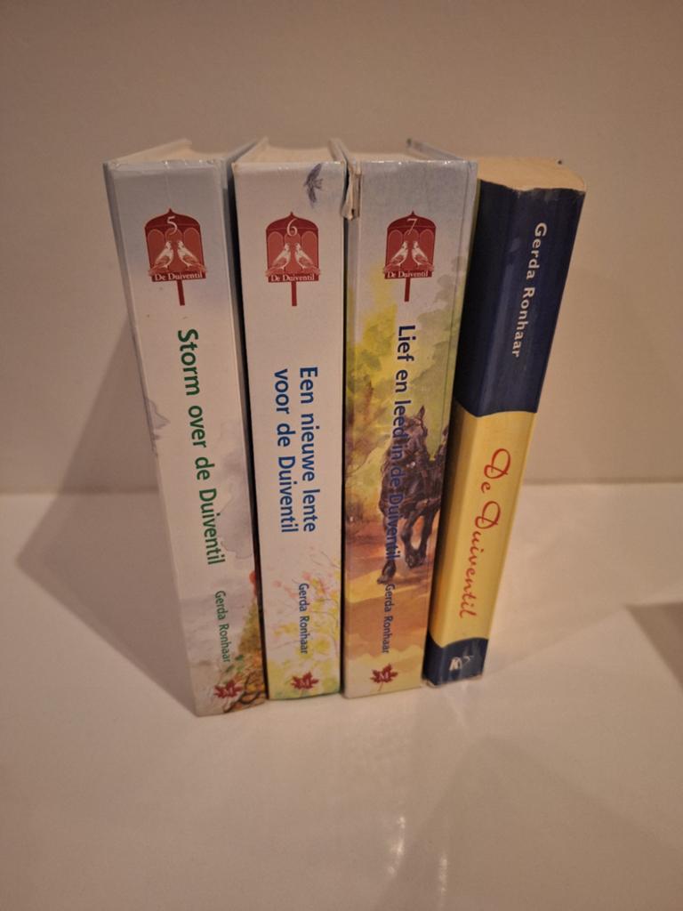 Gerda Ronhaar, duiventil boek, Boeken, Ophalen of Verzenden, Gelezen, G. Ronhaar