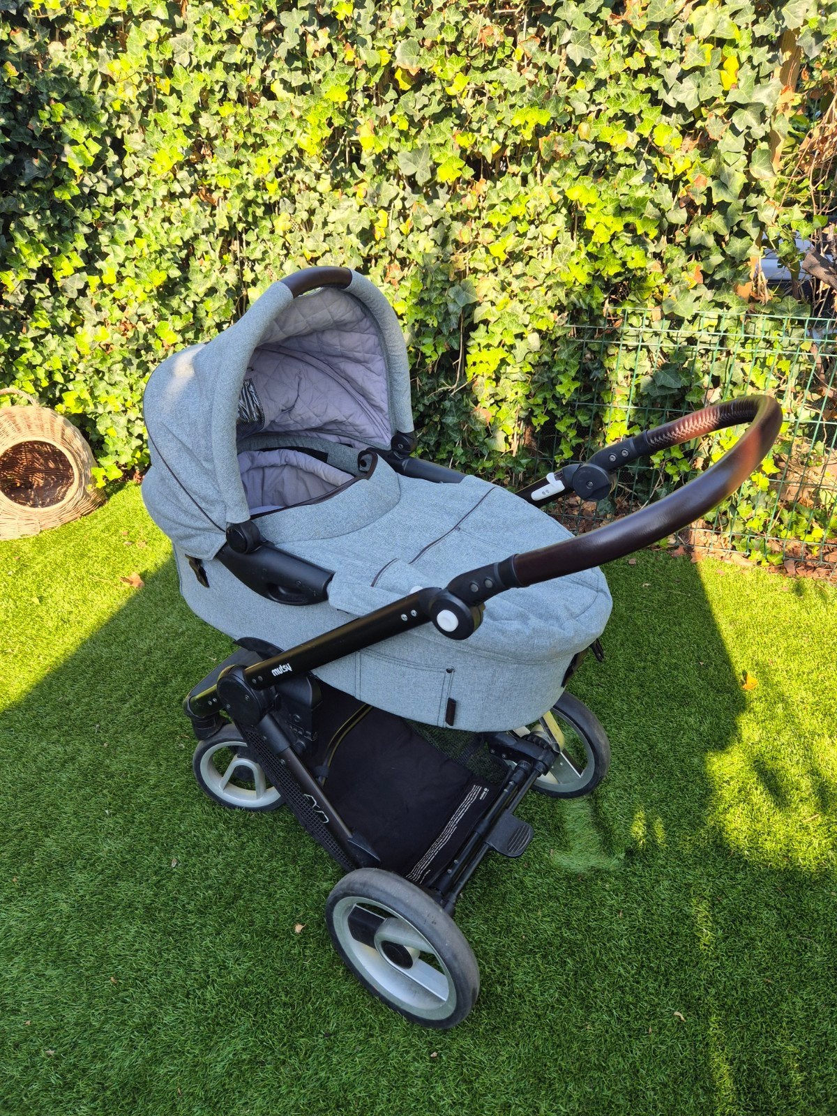 Mutsy Kinderwagen met Maxi-Cosi adapters en accessoires, Gebruikt, Verstelbare duwstang, Mutsy, Ophalen