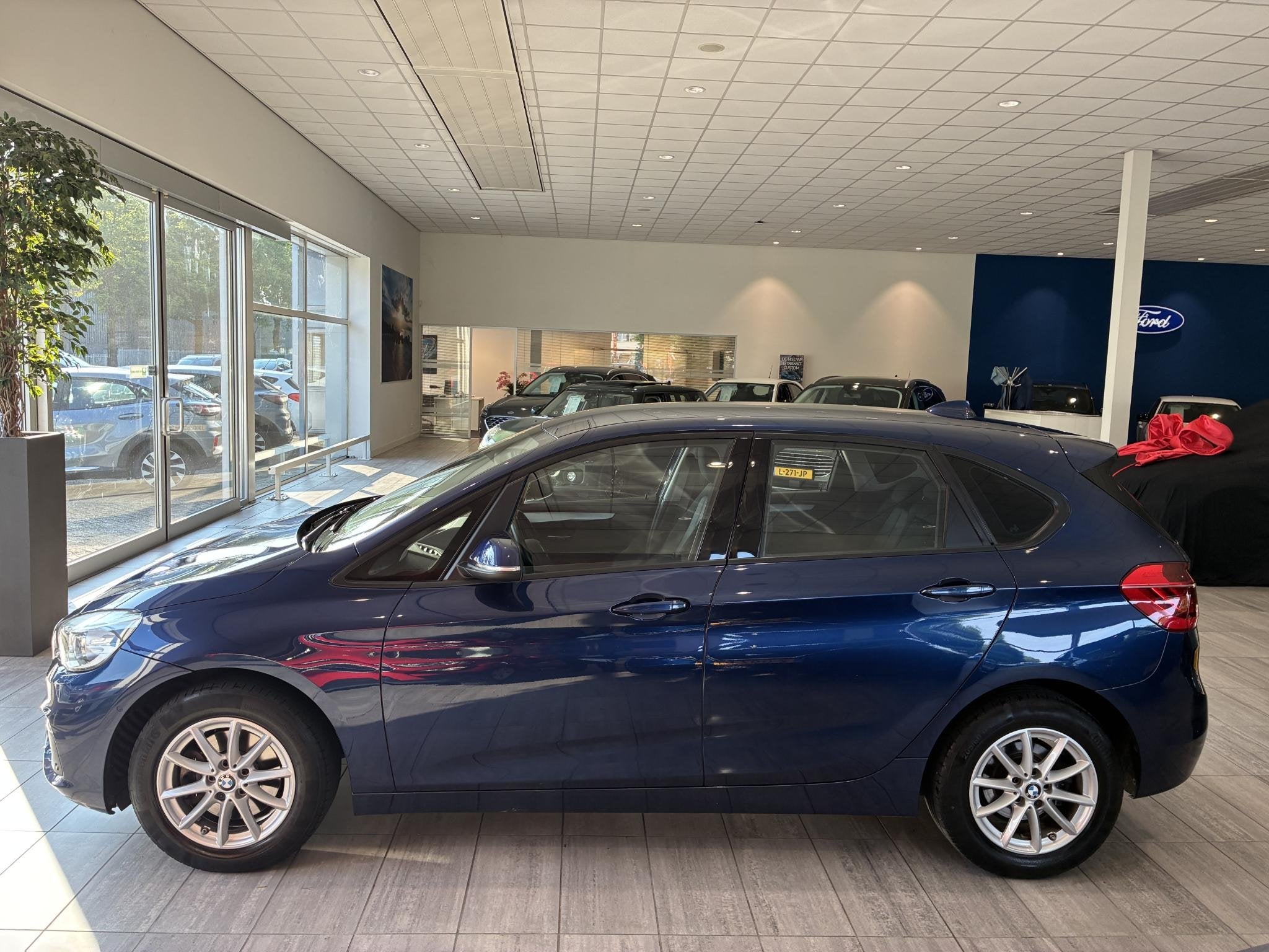 BMW 2-serie Active Tourer 220i Executive, Gebruikt, Euro 6, Blauw, Ford A1 Occasion