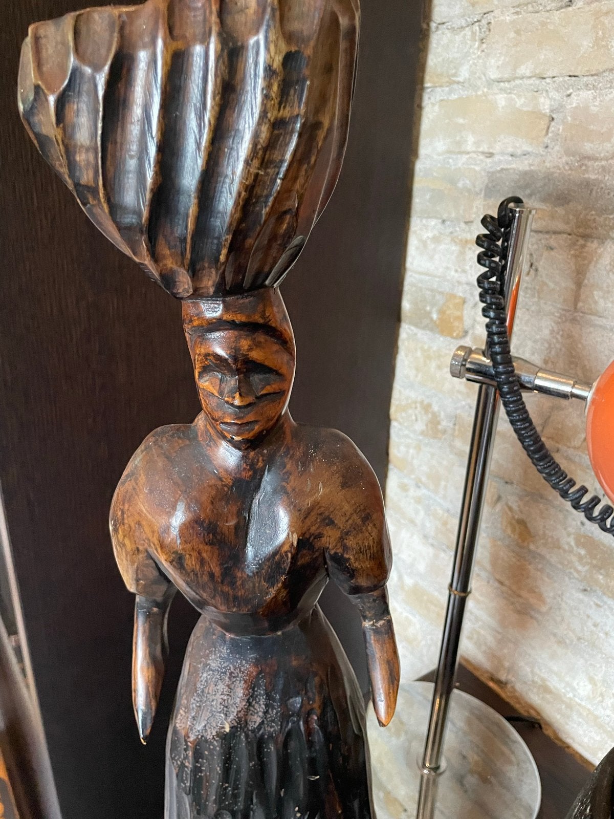 Vintage Houten Afrikaans Beeld - Vrouw met Mand, Ophalen, Handgemaakt, 20 - 50 cm, Beeld