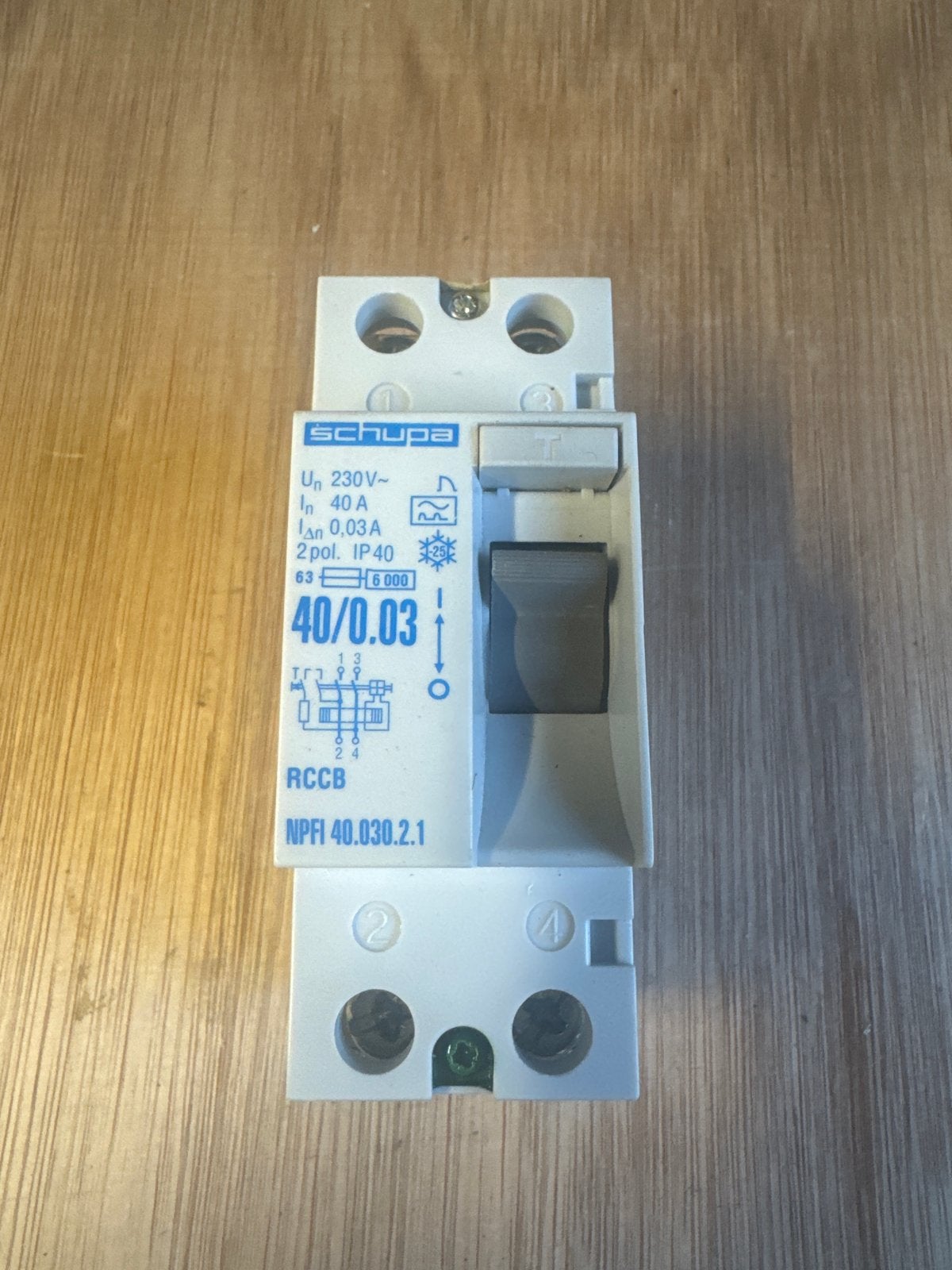 Schupa Aardlekschakelaar 40A 0.03A 2-polig IP40, Ophalen of Verzenden, Gebruikt, Overige merken, Aardlekschakelaar