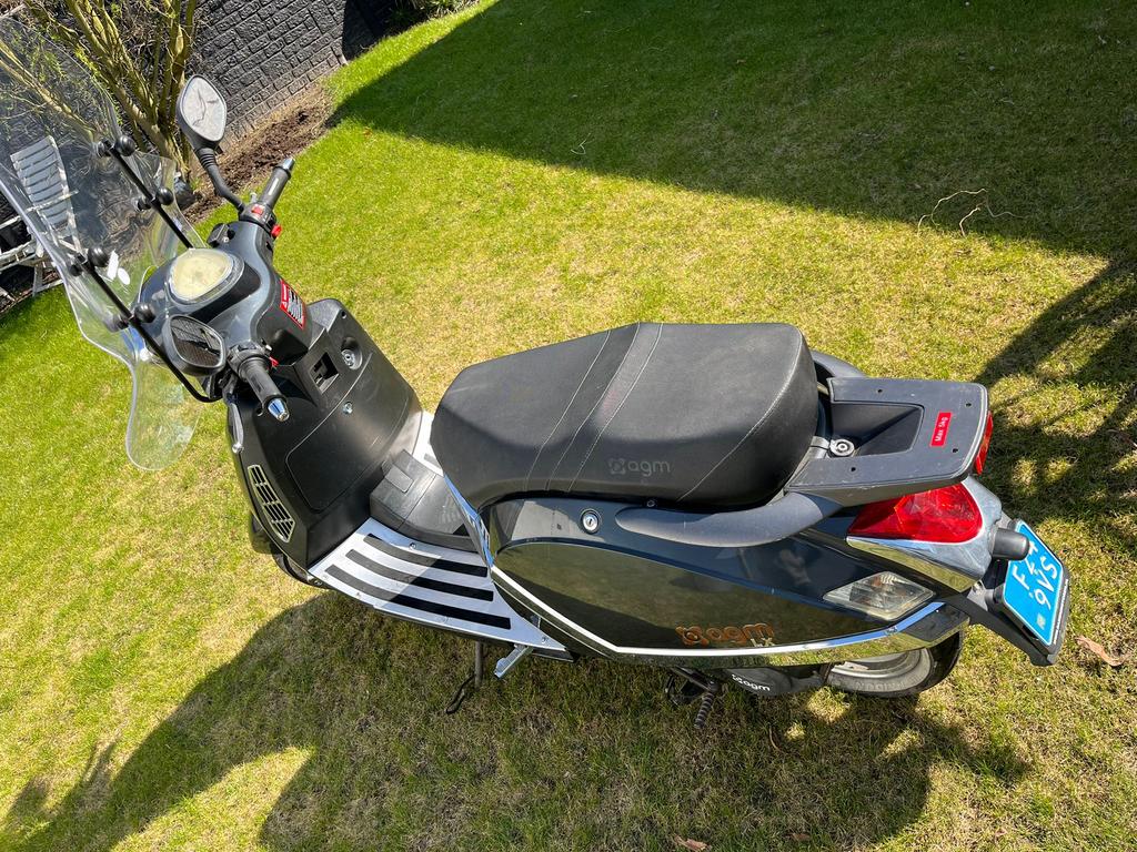Scooter, Fietsen en Brommers, Ophalen, Zo goed als nieuw, Benzine, Overige merken