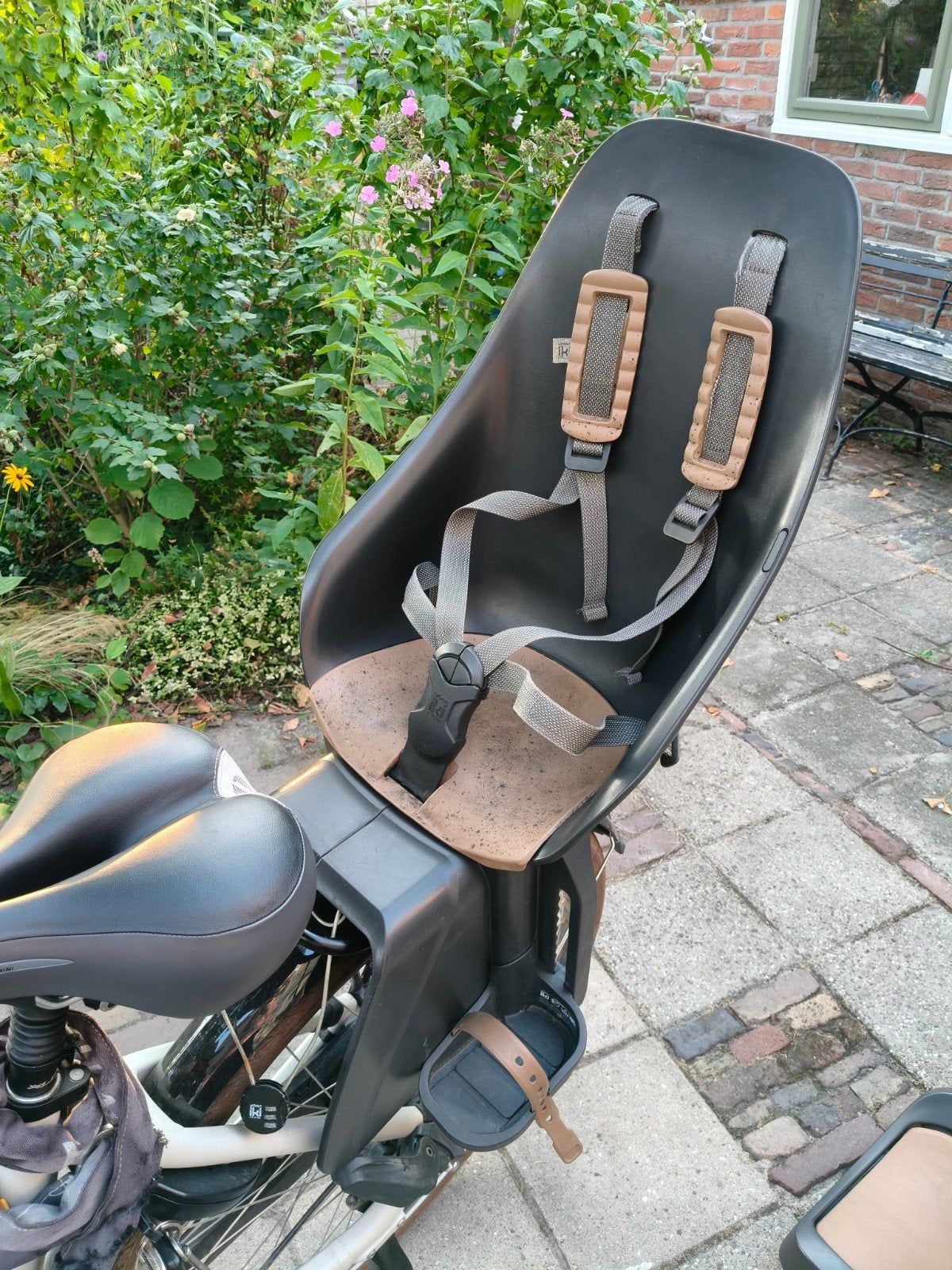 Fietsstoeltje + juniorzitje set Urban Iki, Ophalen, Achterzitje, Urban Iki, Gebruikt