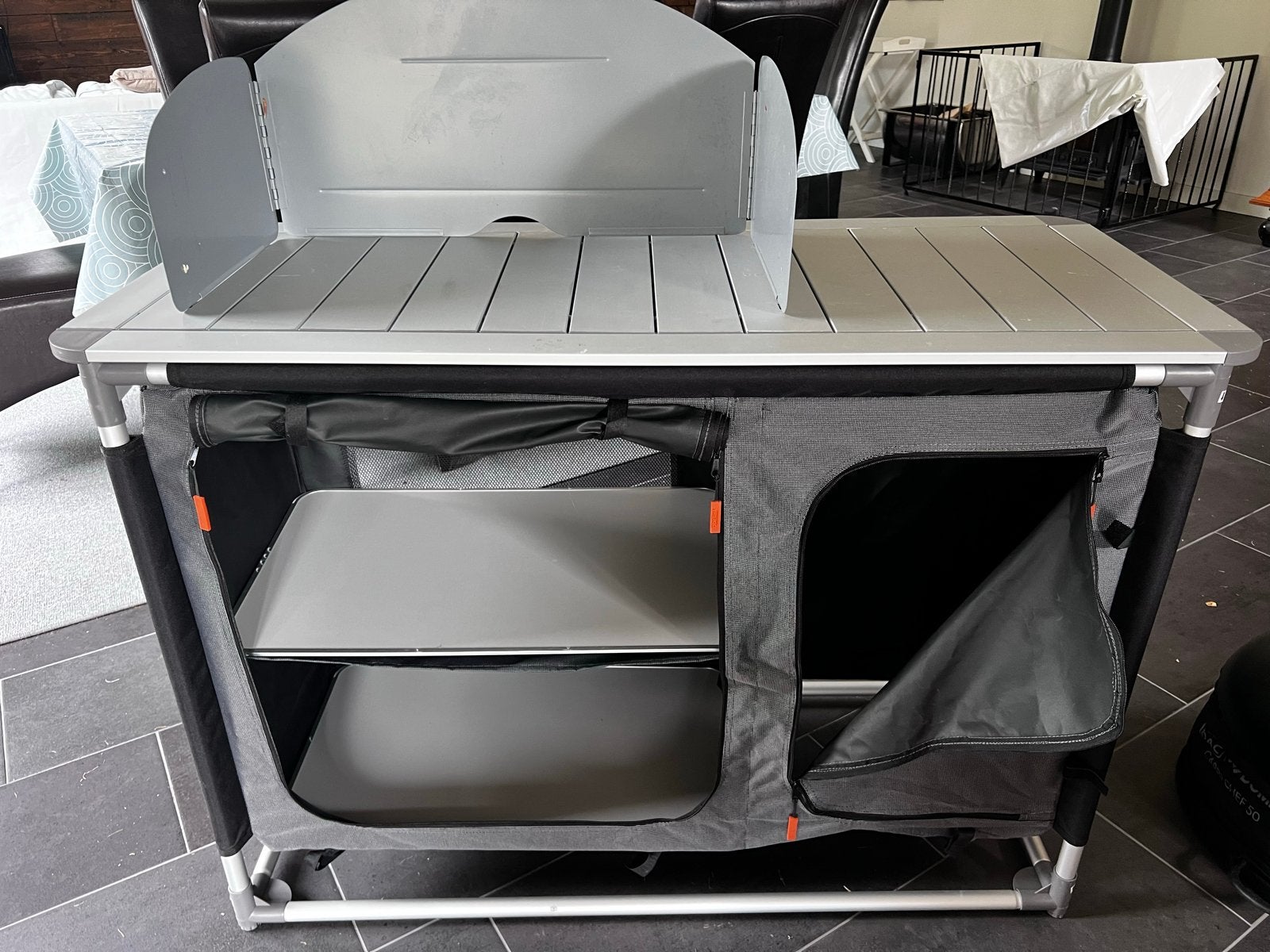Campingkeuken met gasstel en opbergruimte, Caravans en Kamperen, Kampeeraccessoires, Ophalen, Gebruikt