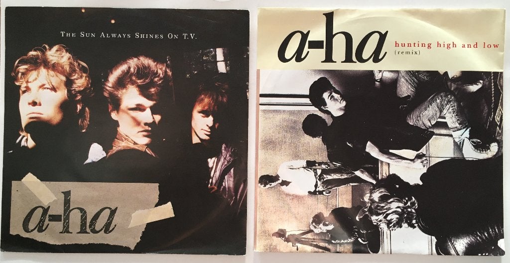 A-Ha op 2 singles, Cd's en Dvd's, Fotohoes, 7 inch, Ophalen of Verzenden, Zo goed als nieuw