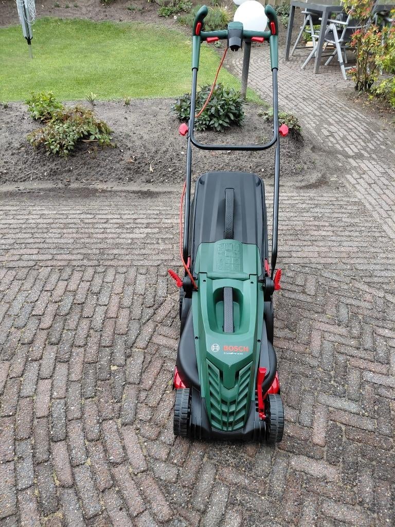 Grasmaaier  Bosch Elektrisch 1300W (nieuw), Ophalen, Cirkelmaaier, Elektrische grasmaaier, Nieuw