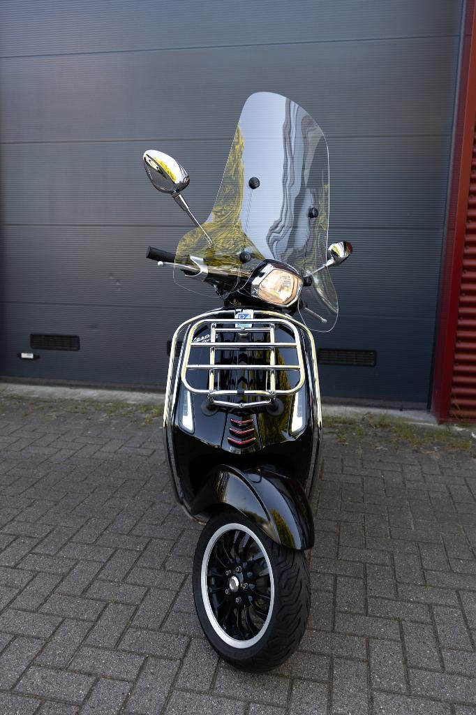 Vespa Sprint - Brom - Goede staat + nieuwe uitlaat, Ophalen, Maximaal 45 km/u, Vespa S, Zo goed als nieuw