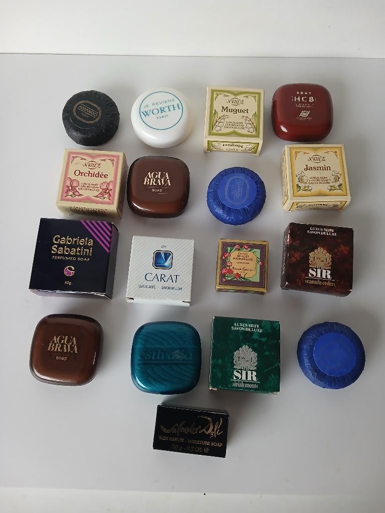 17 gastenzepen o.a. Salvador Dali, Sabatini, SIR, Amando, Verzenden, Nieuw, Overige typen, Gevuld