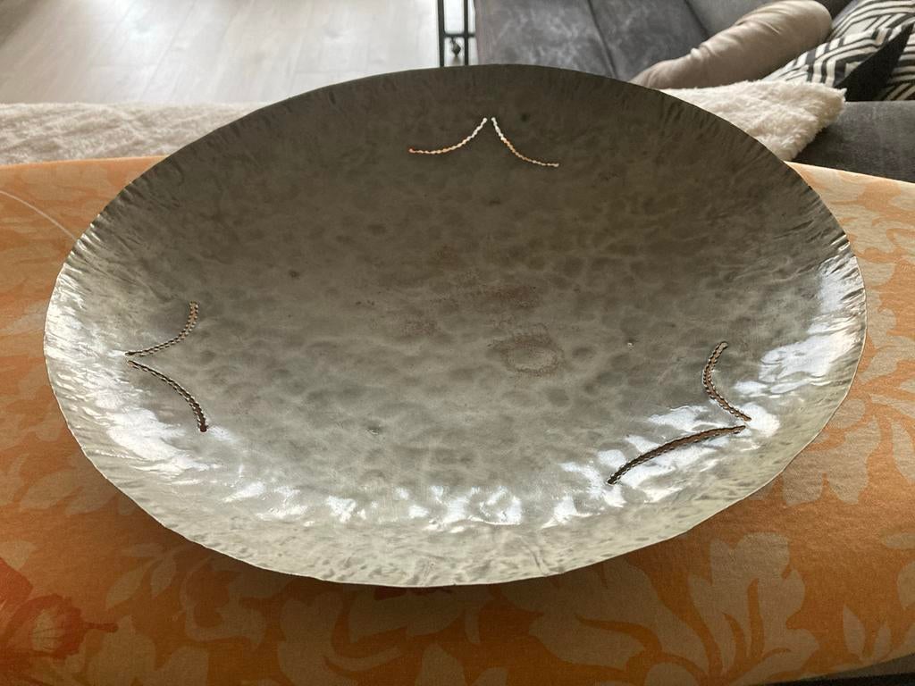 Decoratieve Fruitschaal - Metaal, Overige materialen, Gebruikt, Schaal, Rond