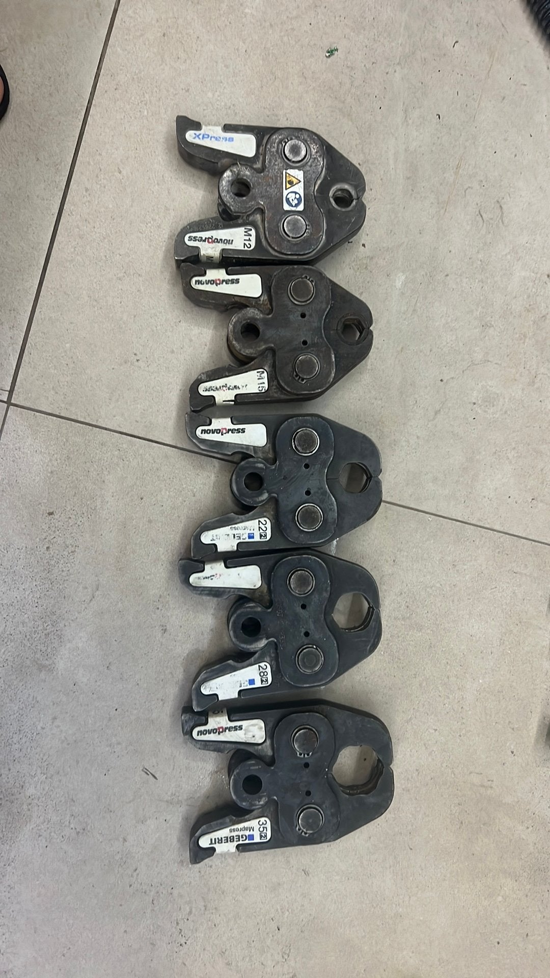 Persbekken geberit mapress M set
