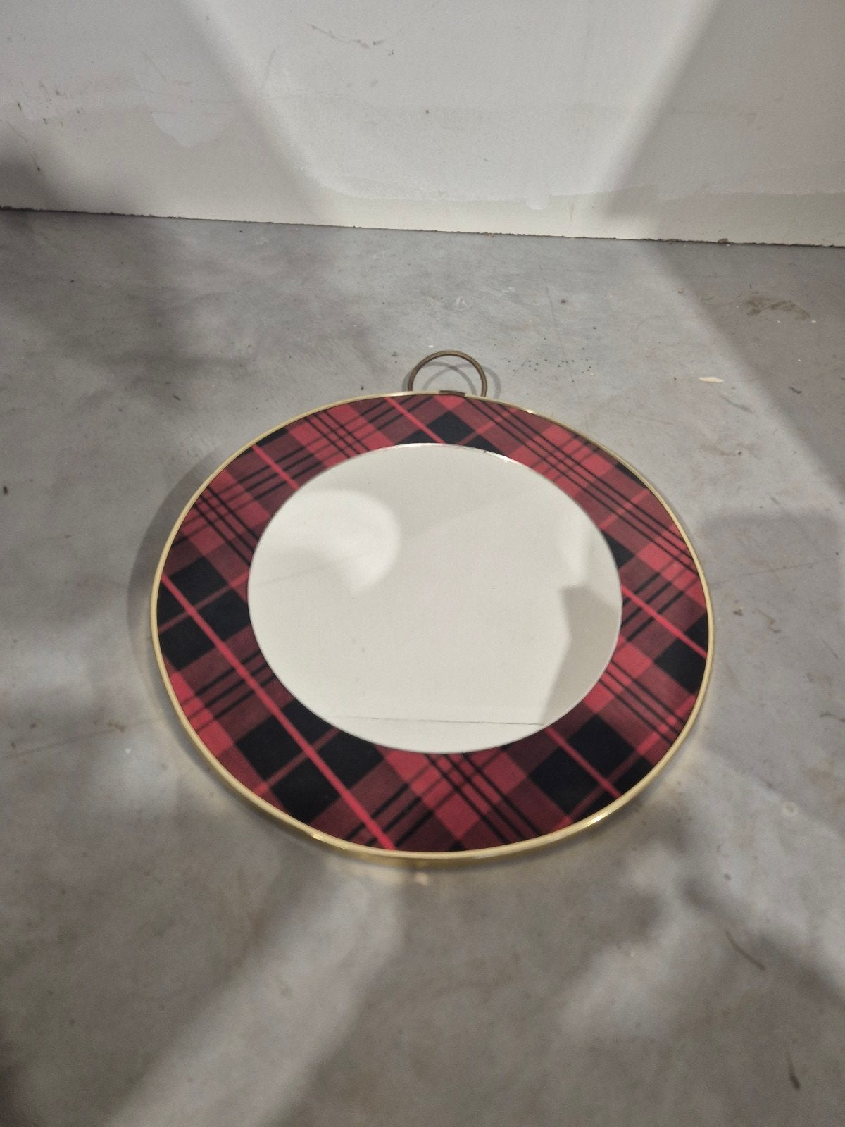 Vintage spiegel met schotse ruit. 30 Cm diameter, Minder dan 50 cm, Ophalen of Verzenden, Onbekend, Onbekend