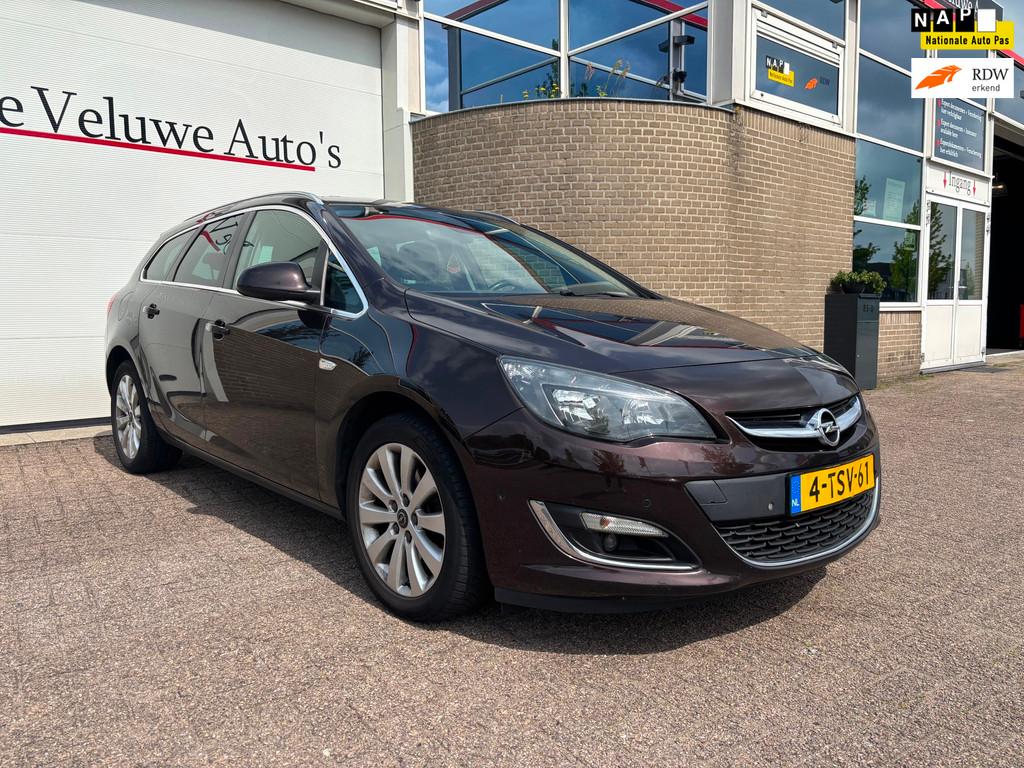 Opel Astra Sports Tourer 1.6 CDTi Cosmo, Auto's, Voorwielaandrijving, Gebruikt, 4 cilinders, Bruin