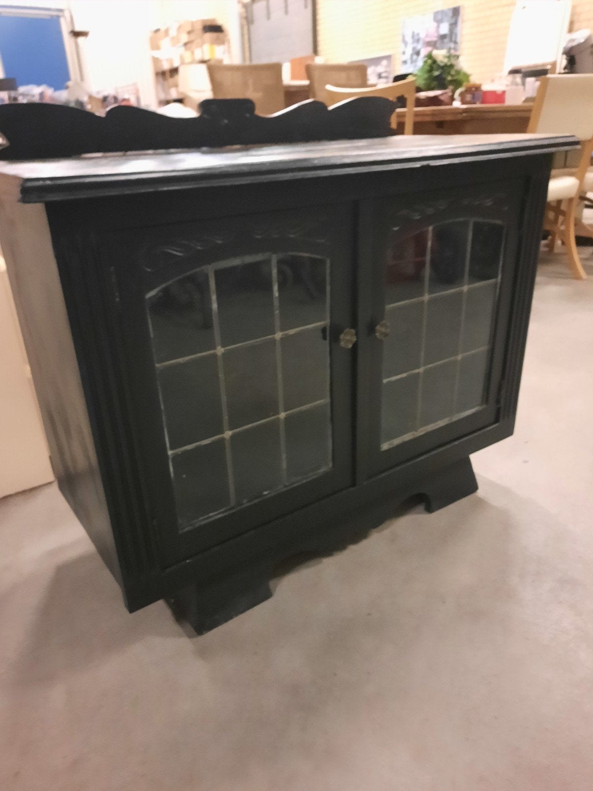 Vintage zwart buffetkastje met glas in lood deuren, Ophalen