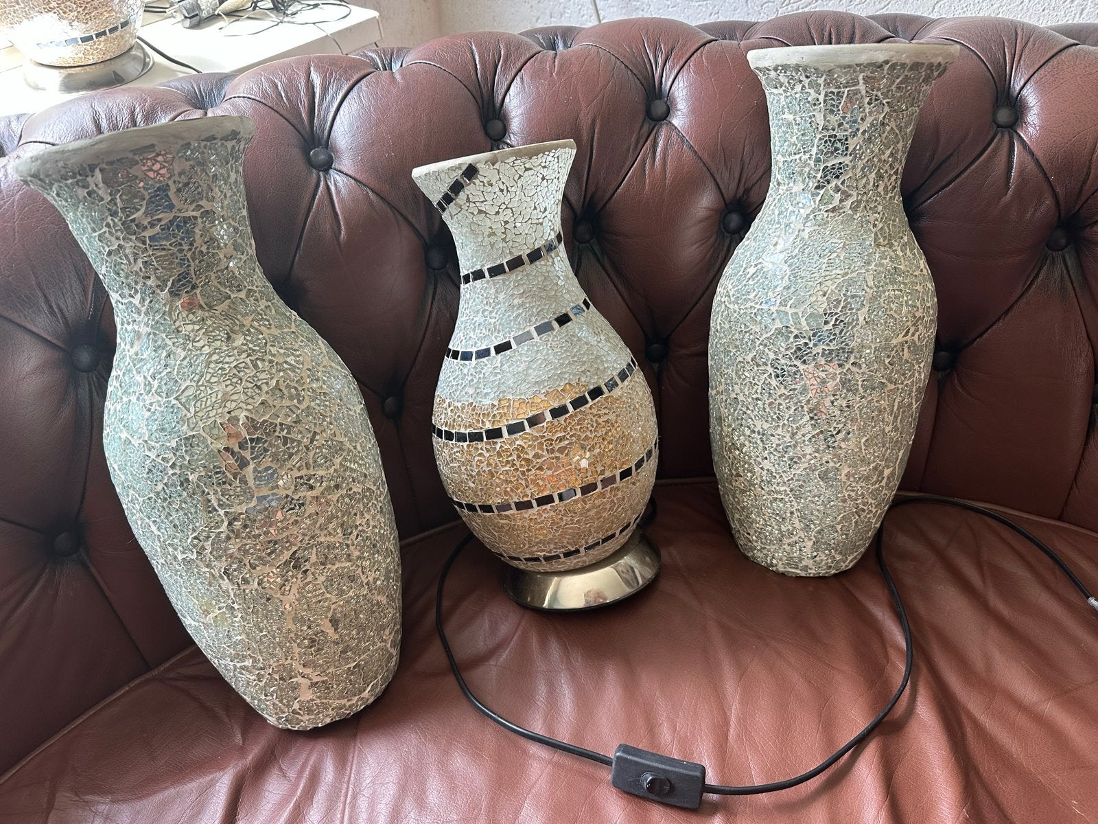 Tafellamp en 2 vazen met mozaïek design, set, Huis en Inrichting, Lampen | Tafellampen, Ophalen, Gebruikt, Glas, Minder dan 50 cm