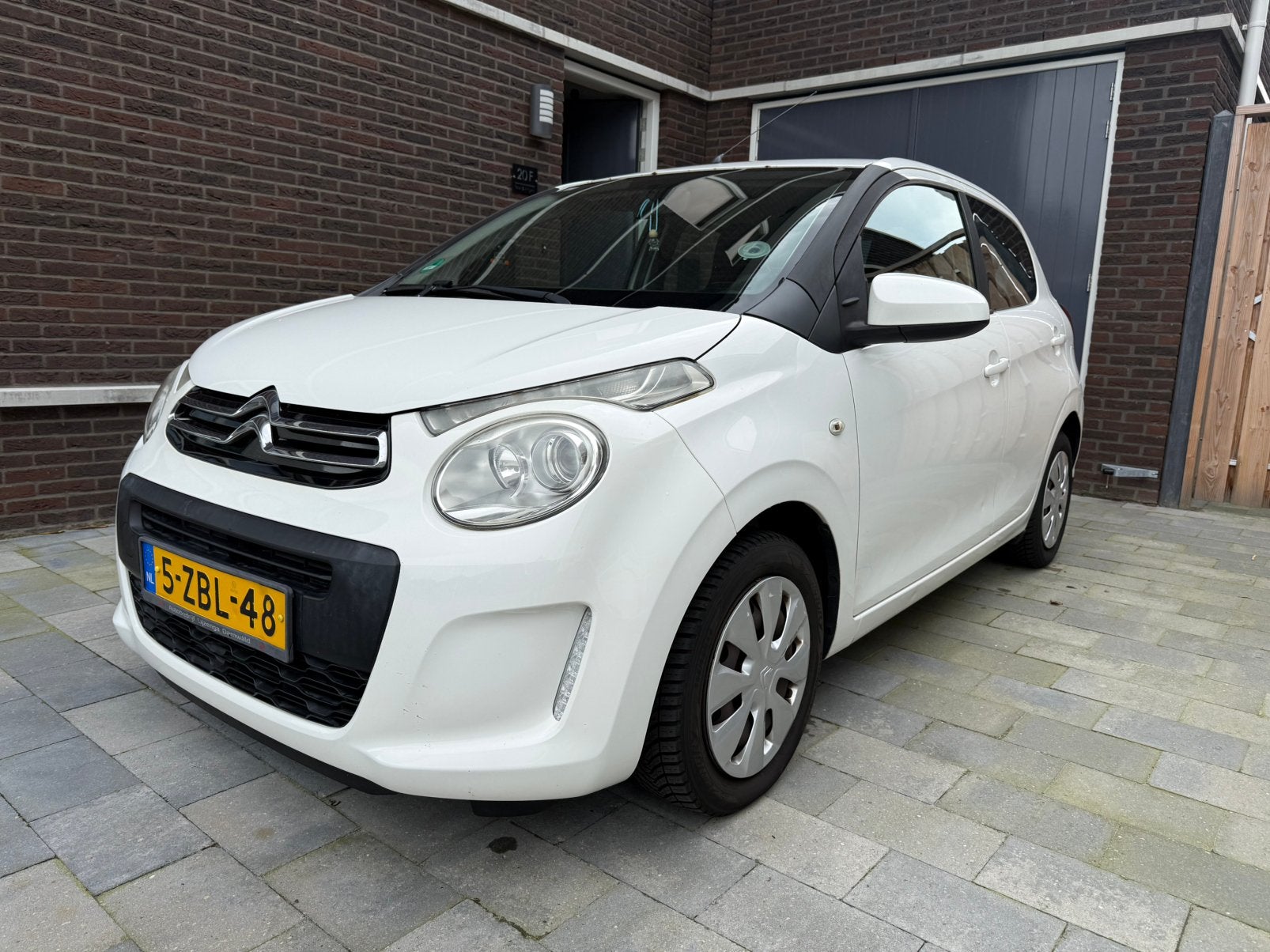 Citroën C1 2014 Nieuwe APK t/m 24-10-2027, Voorwielaandrijving, 31 €/maand, 4 stoelen, C1