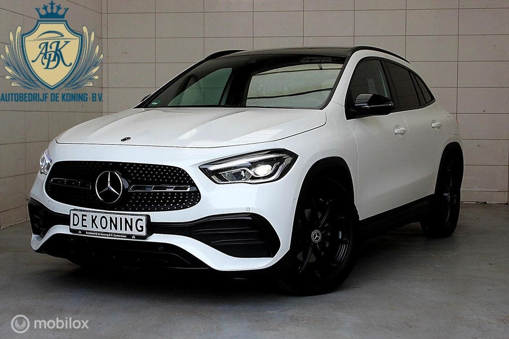 Mercedes GLA-klasse 200 4MATIC AMG Line PANO SFEER CAMERA, Automatische klimaatregeling, Gebruikt, Zwart, 4 cilinders