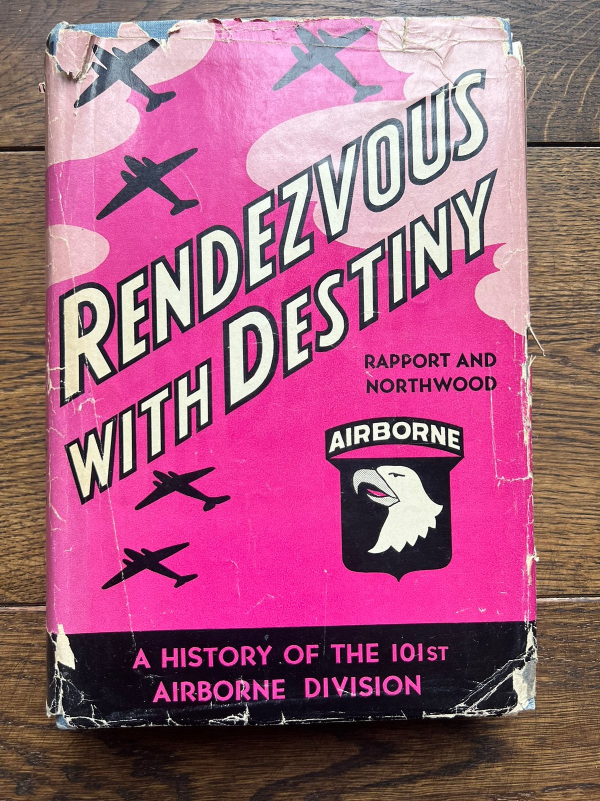 WO2 Amerikaans 101st Airborne Unit History Market Garden, Verzamelen, Militaria | Tweede Wereldoorlog, Amerika, Verzenden