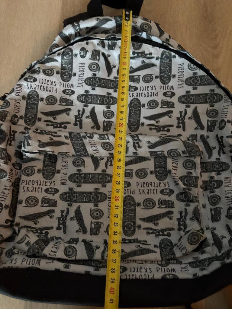 Nieuwe rugzak- kinder schooltas met skatebordjes als opdruk, Verzenden, Nieuw