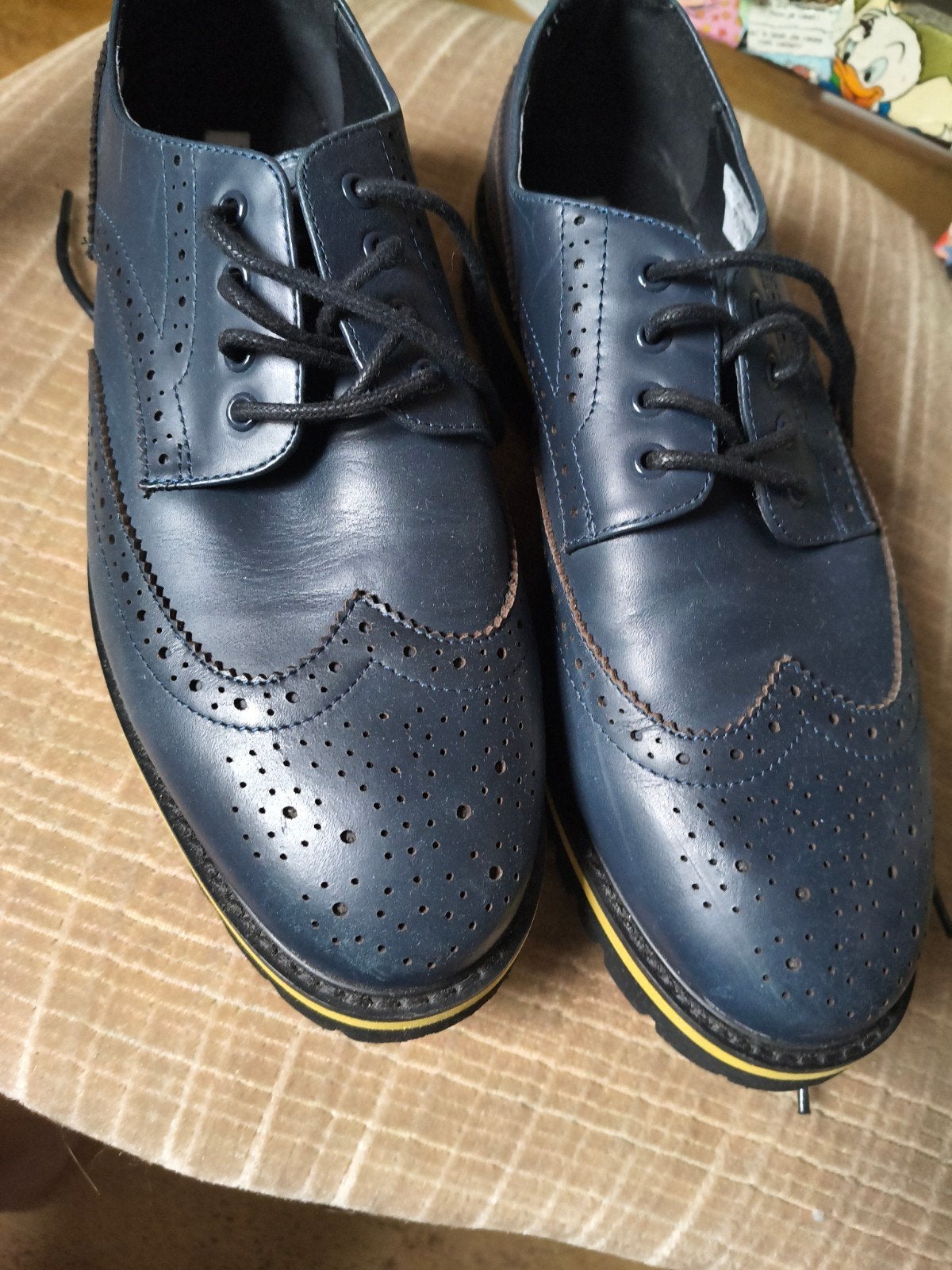 Dune London Brogues - Donkerblauw met Gele Zool, Schoenen met lage hakken, Blauw, Ophalen of Verzenden, Dune London