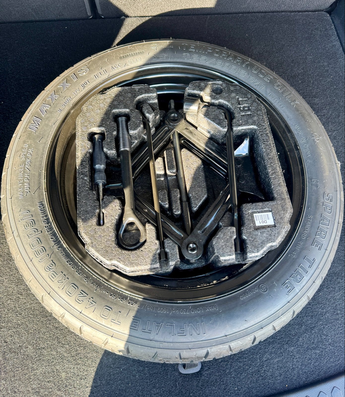 Krikset en reservewiel Kia / Hyundai, Ophalen of Verzenden, Gebruikt, Kia