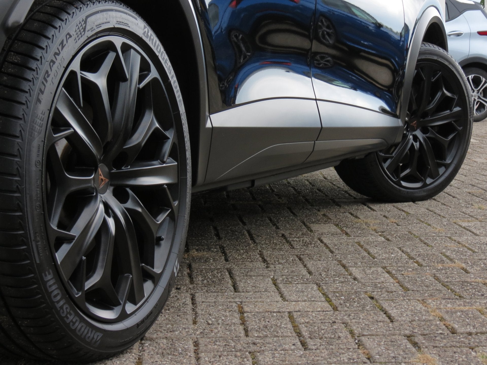 Cupra Formentor 1.4 e-Hybrid VZ 245 TRIBE EDITION 360 Camera, Auto's, Dealer onderhouden, Gebruikt, Euro 6, 4 cilinders