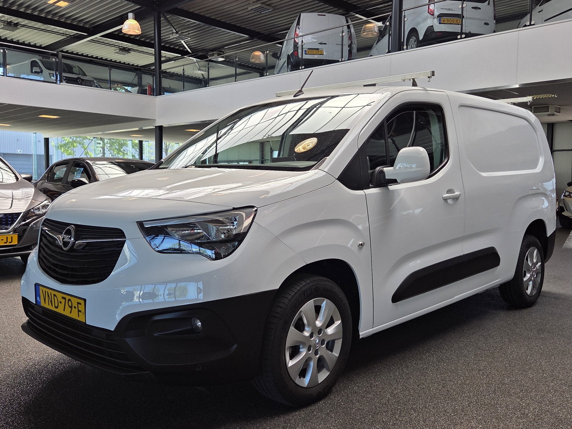 Opel Combo 1.5D L2H1 Edition / Automaat / Lichtmetalen velge, Auto's, Bestelauto's, Euro 6, 4 cilinders, Wit, Origineel Nederlands