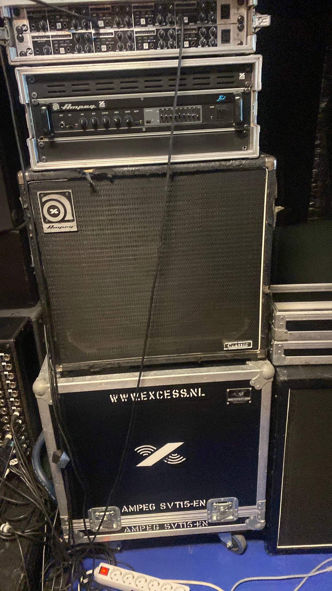 Ampeg B2 SVT basinstallatie 1x15, 2 flightcases, Ophalen of Verzenden, Gebruikt, Basgitaar, 100 watt of meer
