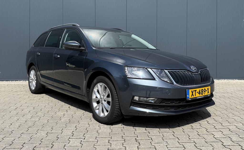 Skoda Octavia Combi 1.5 TSI Greentech Ambition Business Navi, Auto's, Skoda, Stof, 4 cilinders, 150 pk, Origineel Nederlands