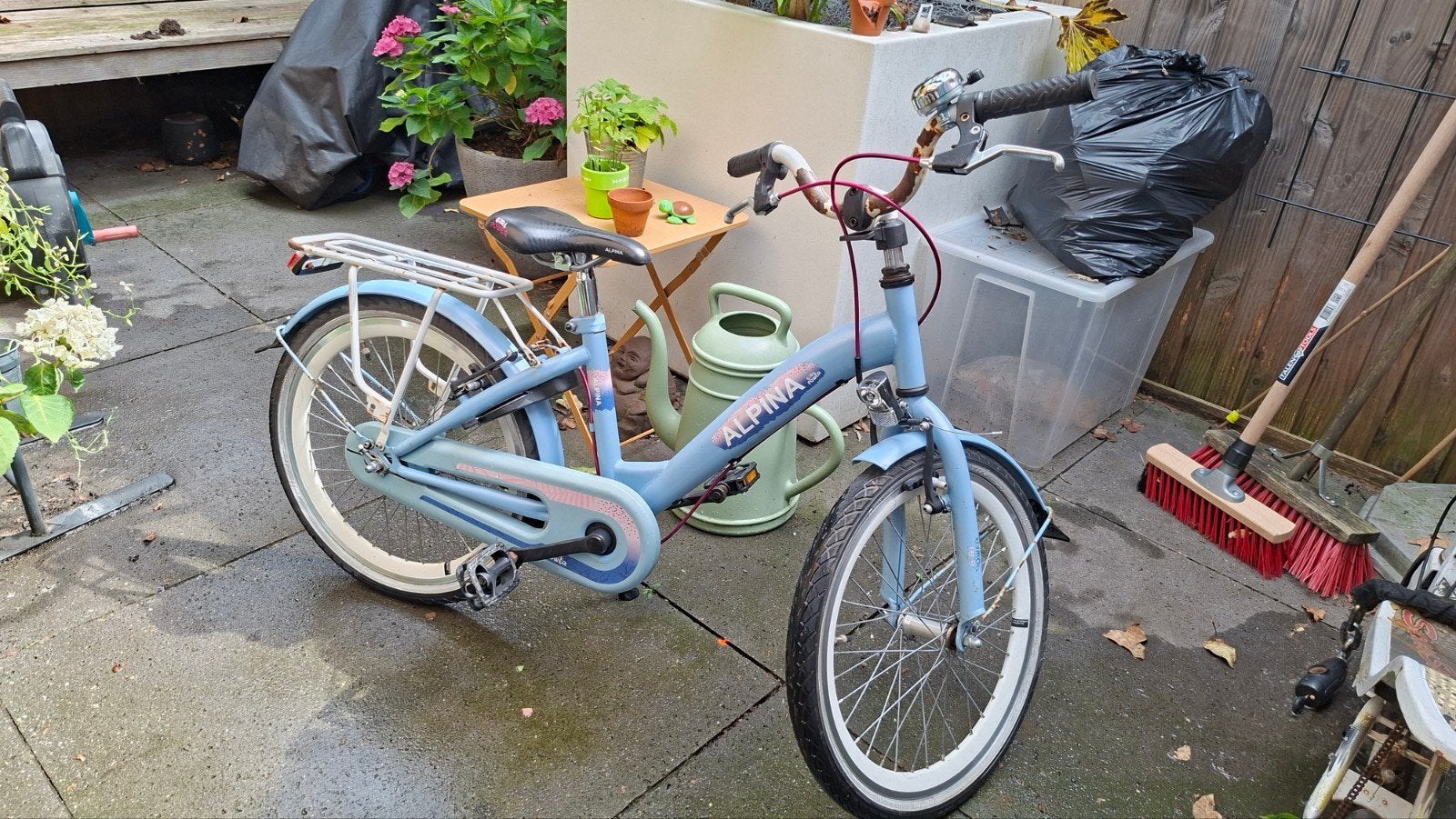 Blauwe Alpina fiets meisjes, Fietsen en Brommers, Fietsen | Meisjes, Ophalen, Terugtraprem, Alpina, Handrem
