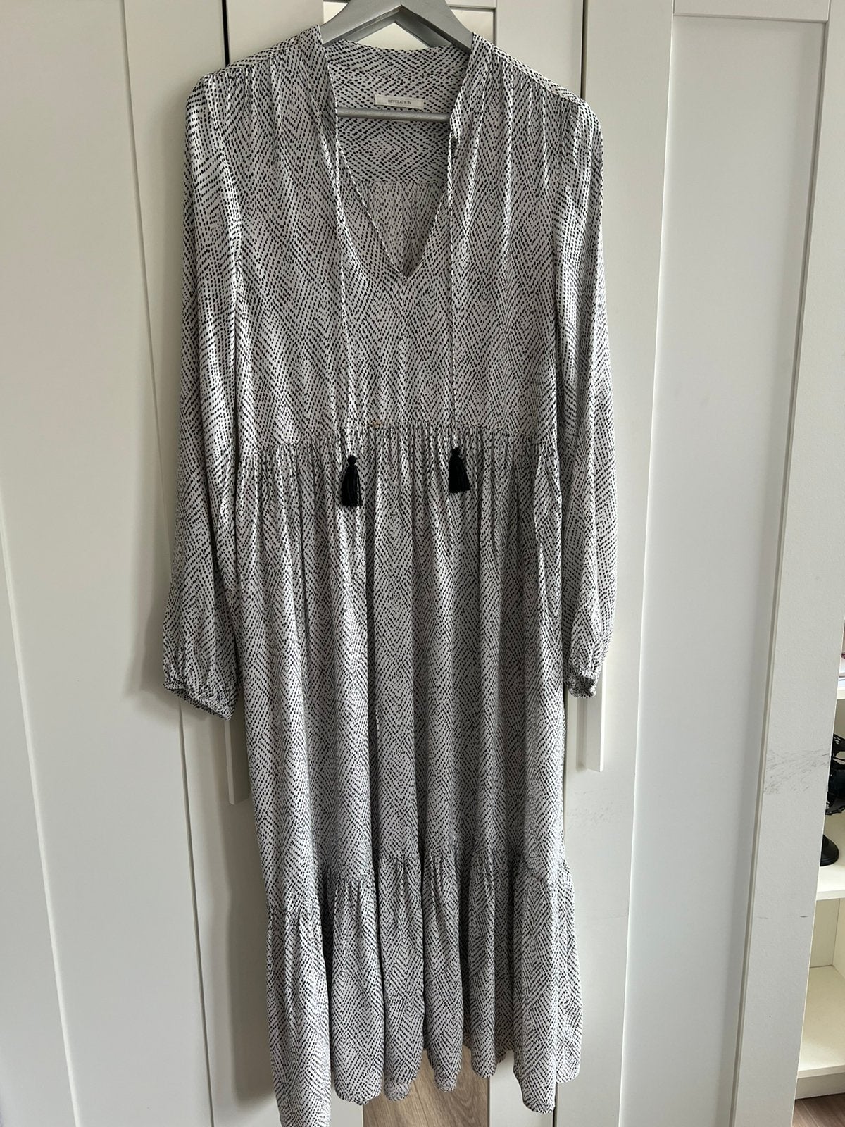 Revelation jurk katoen wit maat M, Kleding | Dames, Maat 38/40 (M), Wit, Ophalen of Verzenden, Zo goed als nieuw