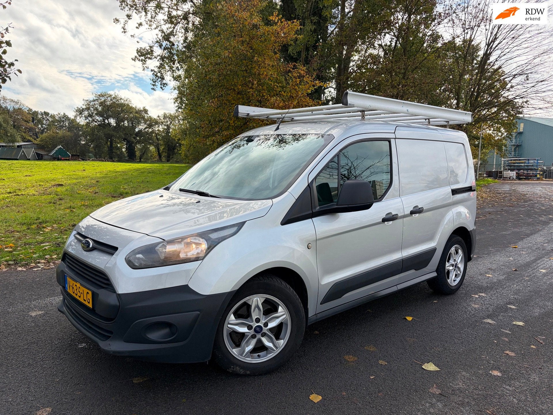 Ford Transit Connect 1.6 TDCI L1 Ambiente|3 Zits|Airco|Nieuw, Auto's, Euro 5, Gebruikt, Bedrijf, Grijs