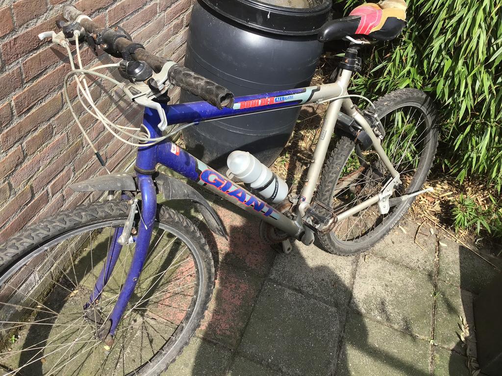 Giant mountainbike opknapper, Ophalen, Zo goed als nieuw, Giant