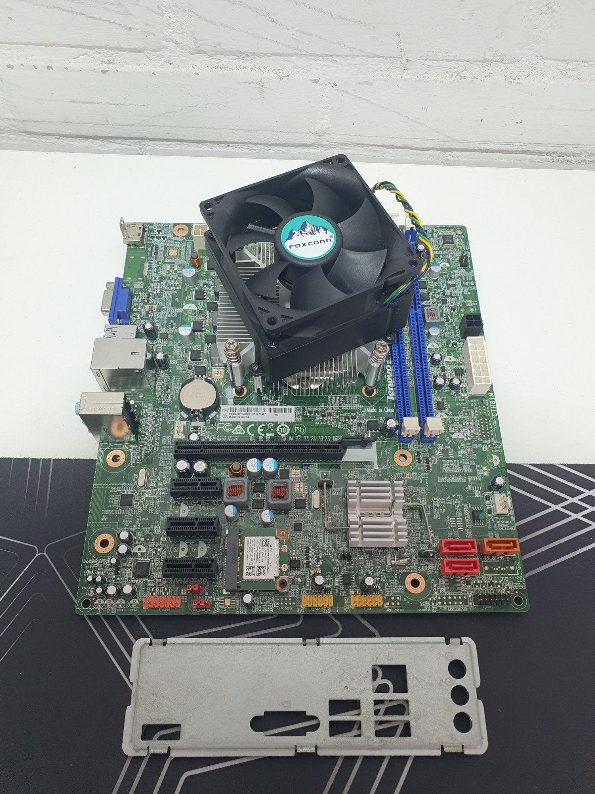 Lenovo CIH81M Moederbord + Intel Pentium G3250 + WiFi, ., Refurbished, DDR3, Ophalen of Verzenden